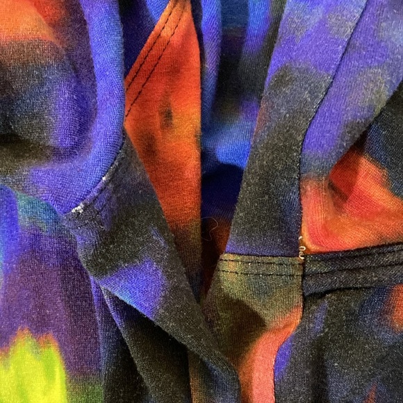 St. John Multi Color 3/4 Sleeve Top, With Matching Scarf - Picture 10 of 10